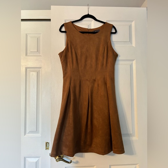 Donna Ricco Brown Suede Sleeveless Shift Dress Size 8 NWT - Picture 2 of 9